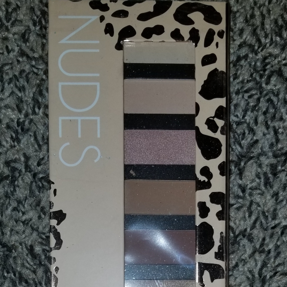 Nudes Eyeshadow Pallet